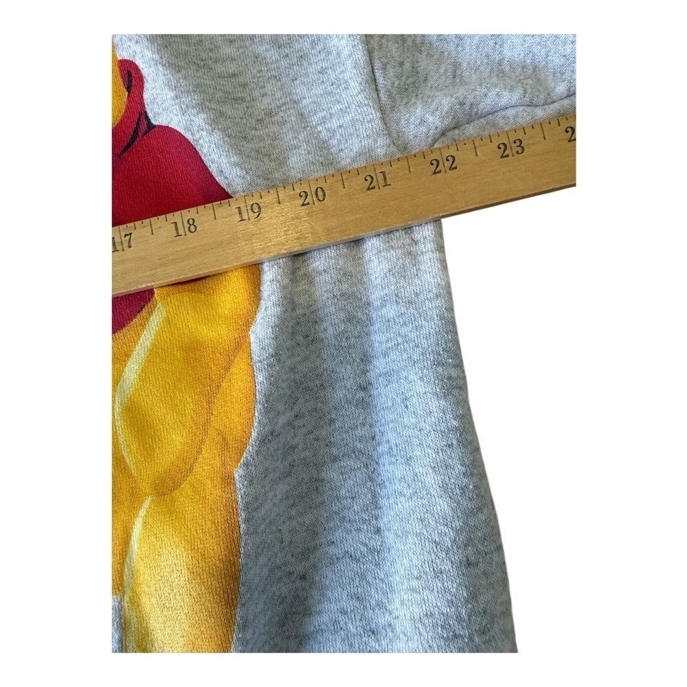 Pooh Sweatshirt Adult Size M/L Gray Vintage 90s Crew Neck Winnie Tiger Piglet - Picture 7 of 9